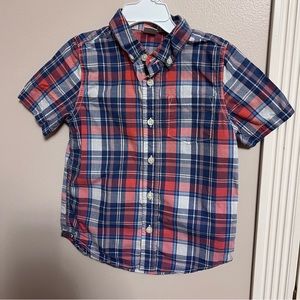 🌞Boys 5T button down blue shirt excellent condition🌞